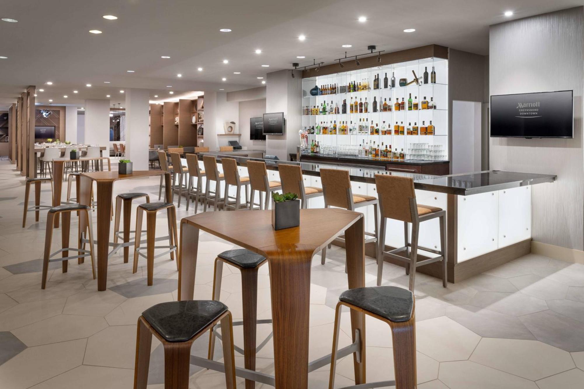 Marriott Greensboro Downtown Esterno foto