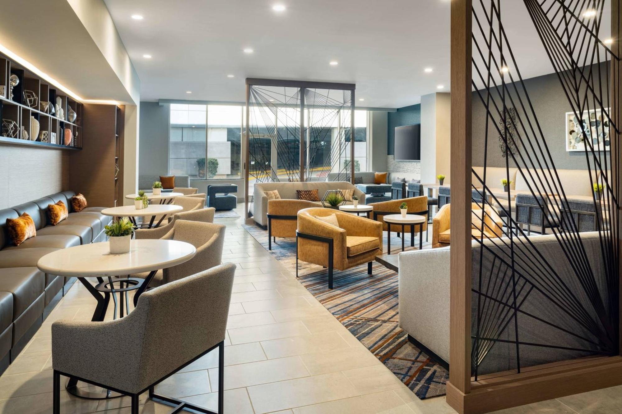 Marriott Greensboro Downtown Esterno foto
